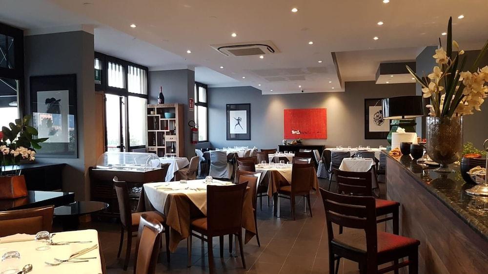 Martini Hotel 4*