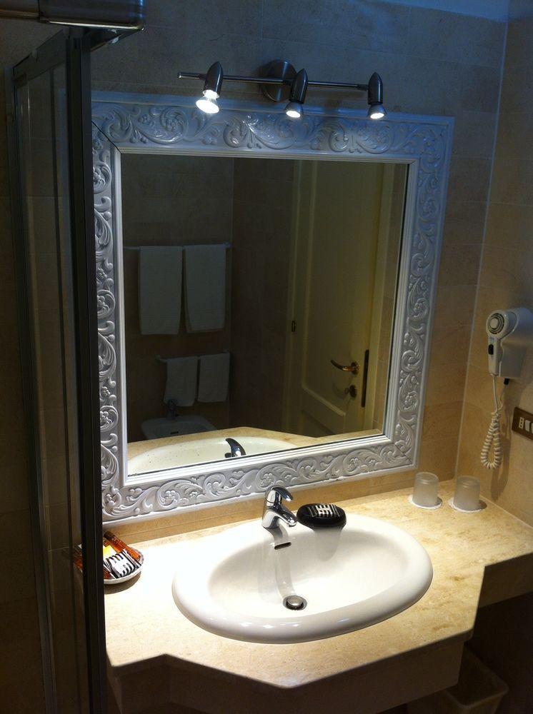 Martini Hotel 4*
