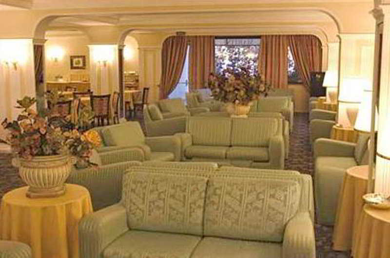 Martini Hotel 4*